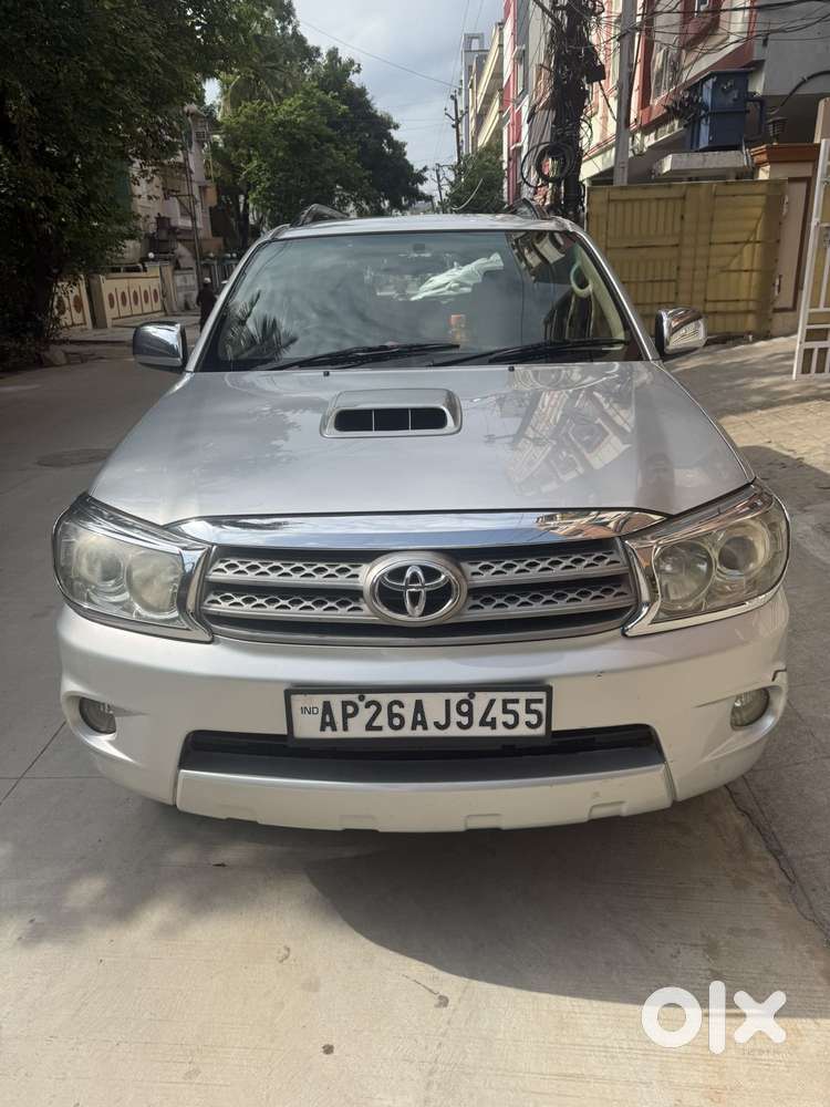 Toyota Fortuner 3.0 4x4 Manual, 2010, Diesel