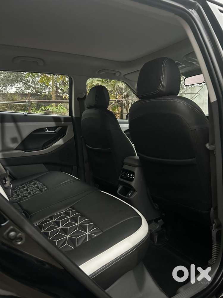 Hyundai Creta 1.5 S Plus Knight Diesel Dual Tone, 2024, Petrol