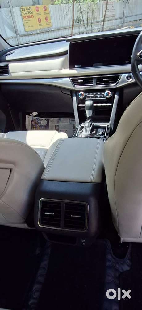 Mahindra Xuv700 2.2 Ax 7 Diesel At Str, 2024, Diesel