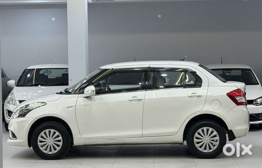 Maruti Suzuki Swift Dzire Vxi(o) Mt, 2016, Petrol