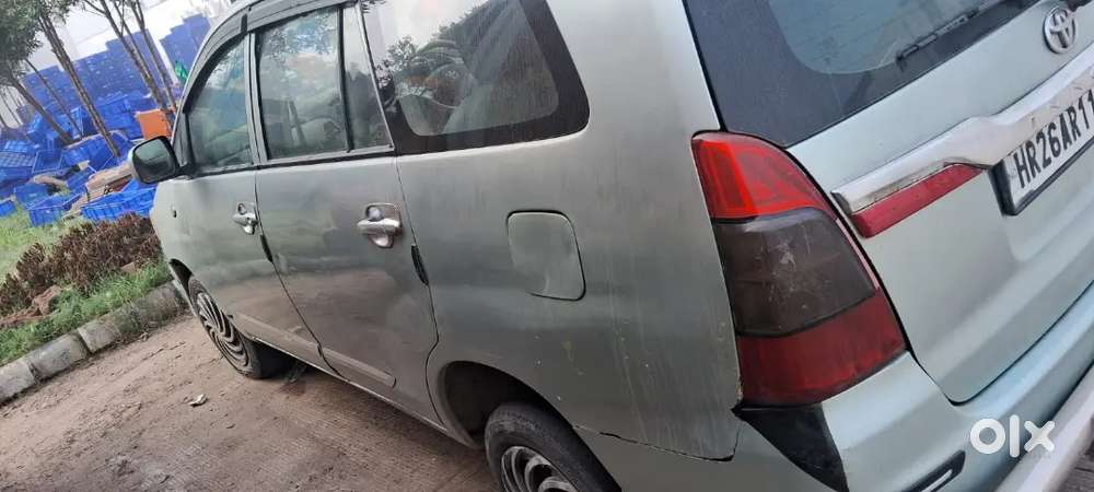 Toyota Innova 2008 Diesel 14000 Km Driven