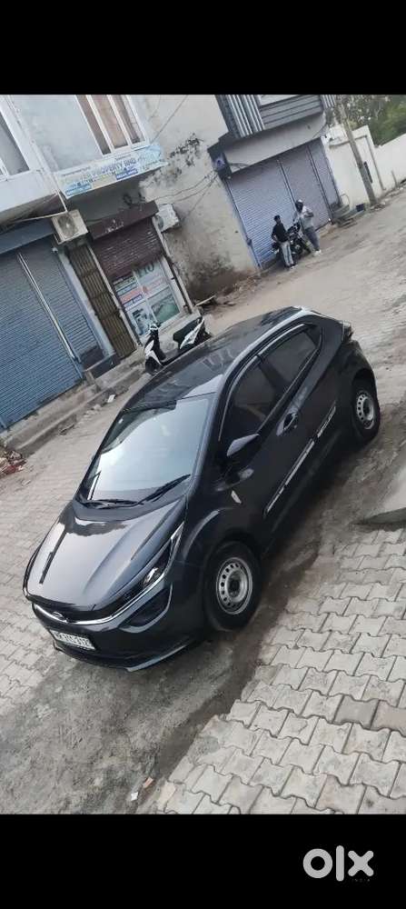 Tata Altroz 1.2 Xe 2021 Manual Petrol