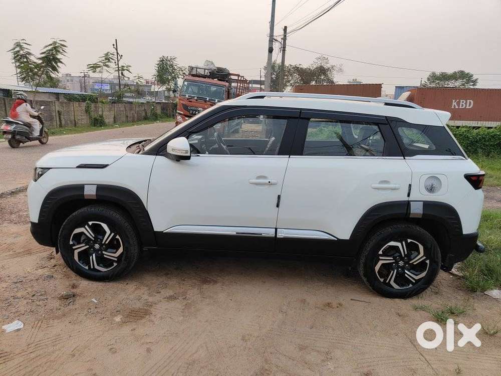 Maruti Suzuki Brezza Zxi Plus Smart Hybrid, 2023, Petrol
