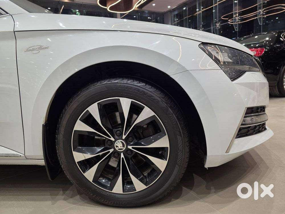 Skoda Superb 2.0 L&k Tsi At, 2020, Petrol