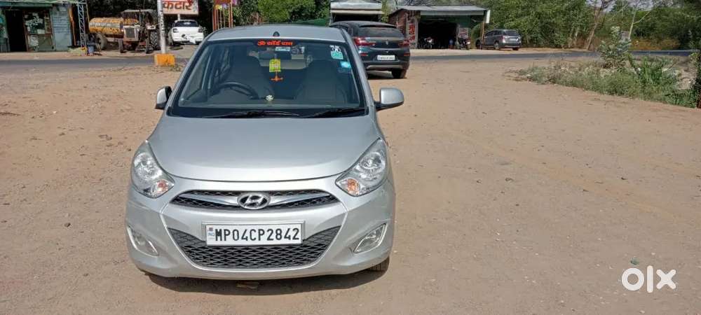 Touch Screen Player Reverse Camera Well Maintained Car