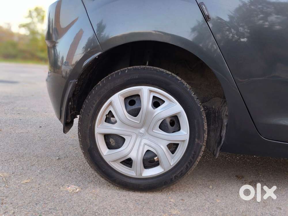 Tata Altroz 1.2 Xt, 2022, Petrol