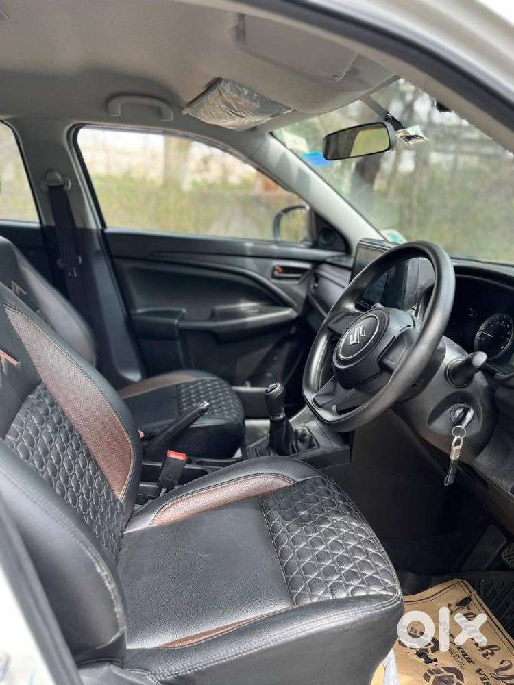 Maruti Suzuki Brezza 1.5 Lxi Cng, 2024, Cng & Hybrids