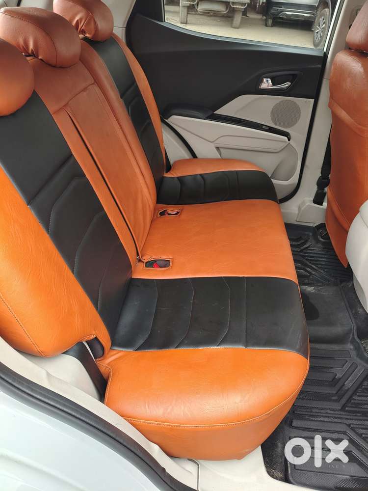 Mahindra Xuv300 W8, 2023, Petrol