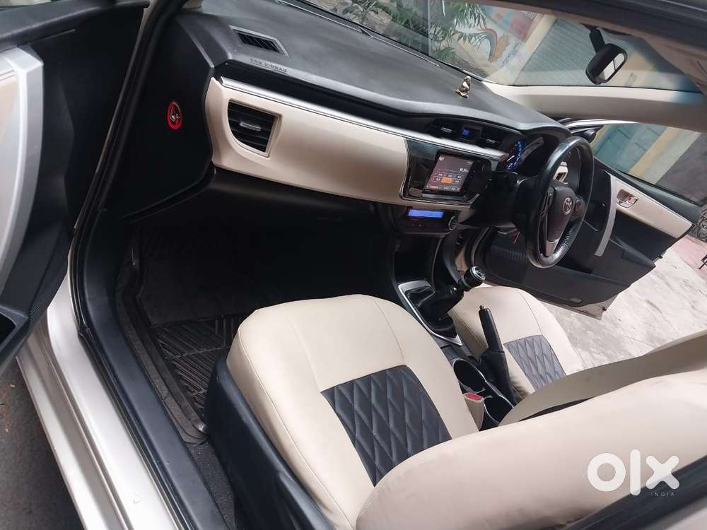 Toyota Corolla Altis 1.8 G, 2015, Petrol