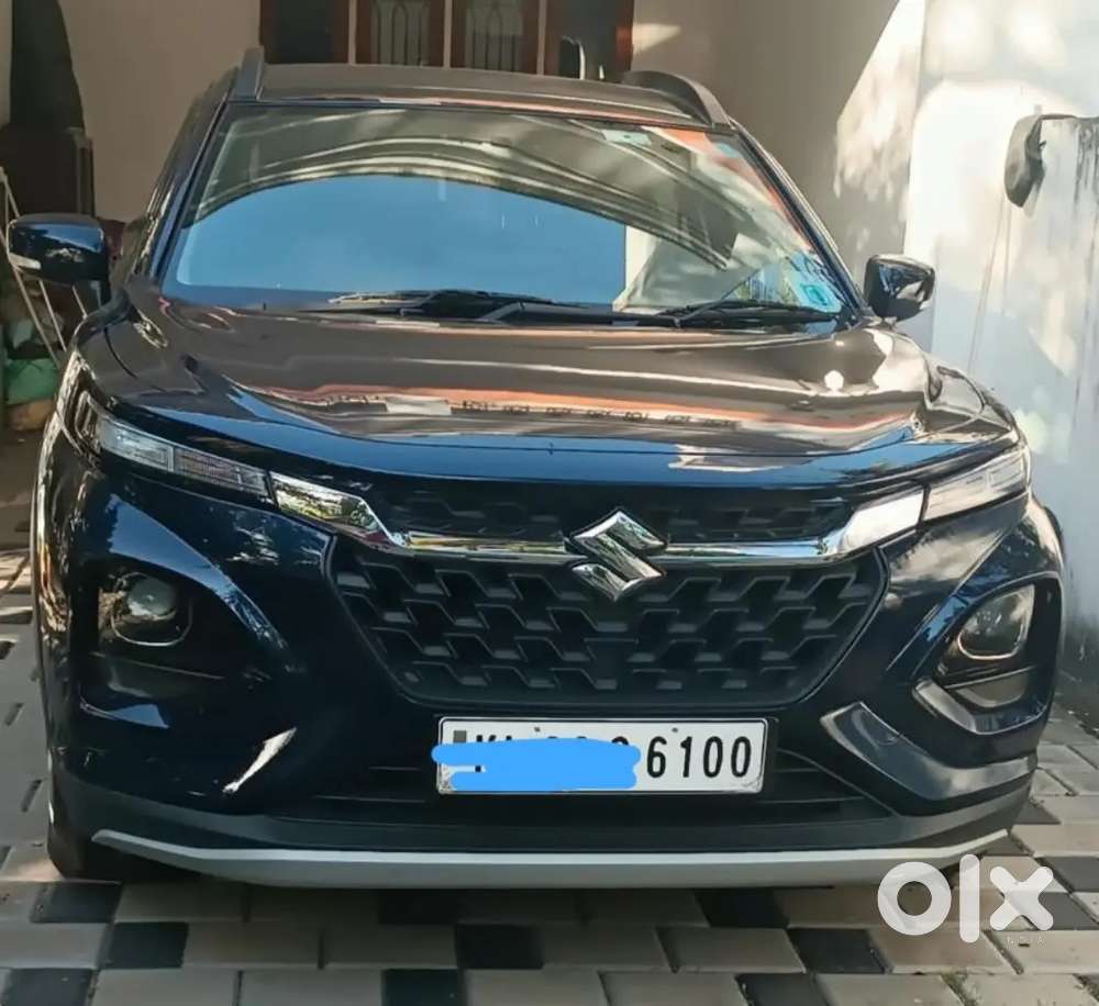 Low Km Fronx 2024 Petrol Manual_showroom Condition