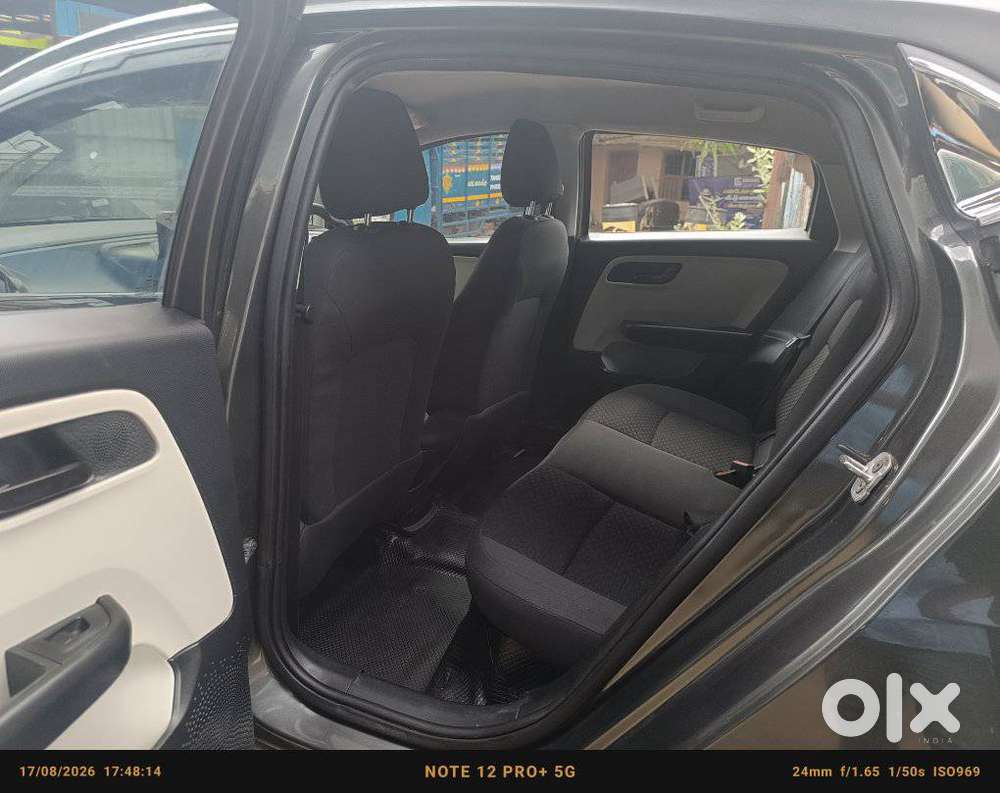 Tata Altroz 1.2 Xm Plus, 2023, Petrol