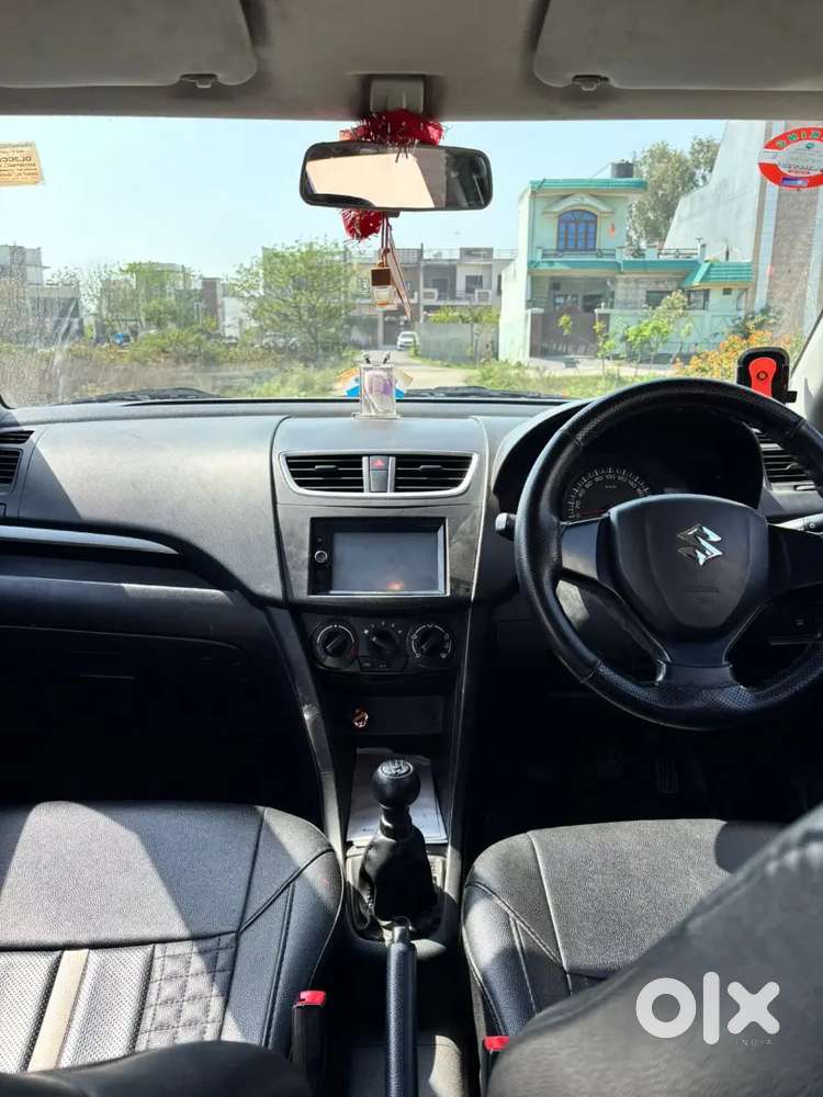 Maruti Suzuki Swift Lxi 2017