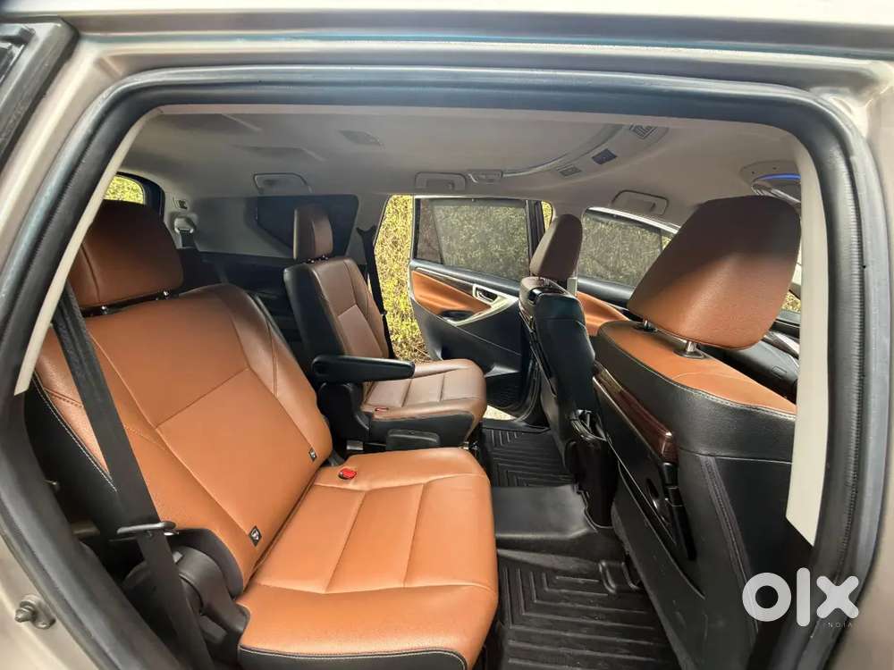 Toyota Innova Crysta 2022 Petrol Well Maintained