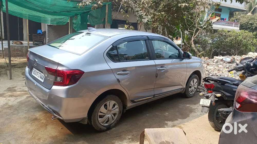 Honda Amaze 2024 Petrol 3800 Km Driven