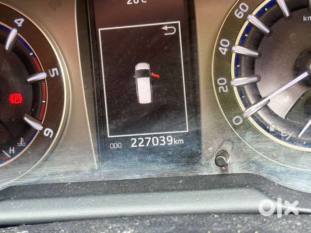 Toyota Innova Crysta 2.4 Vx Mt 8s, 2017, Diesel