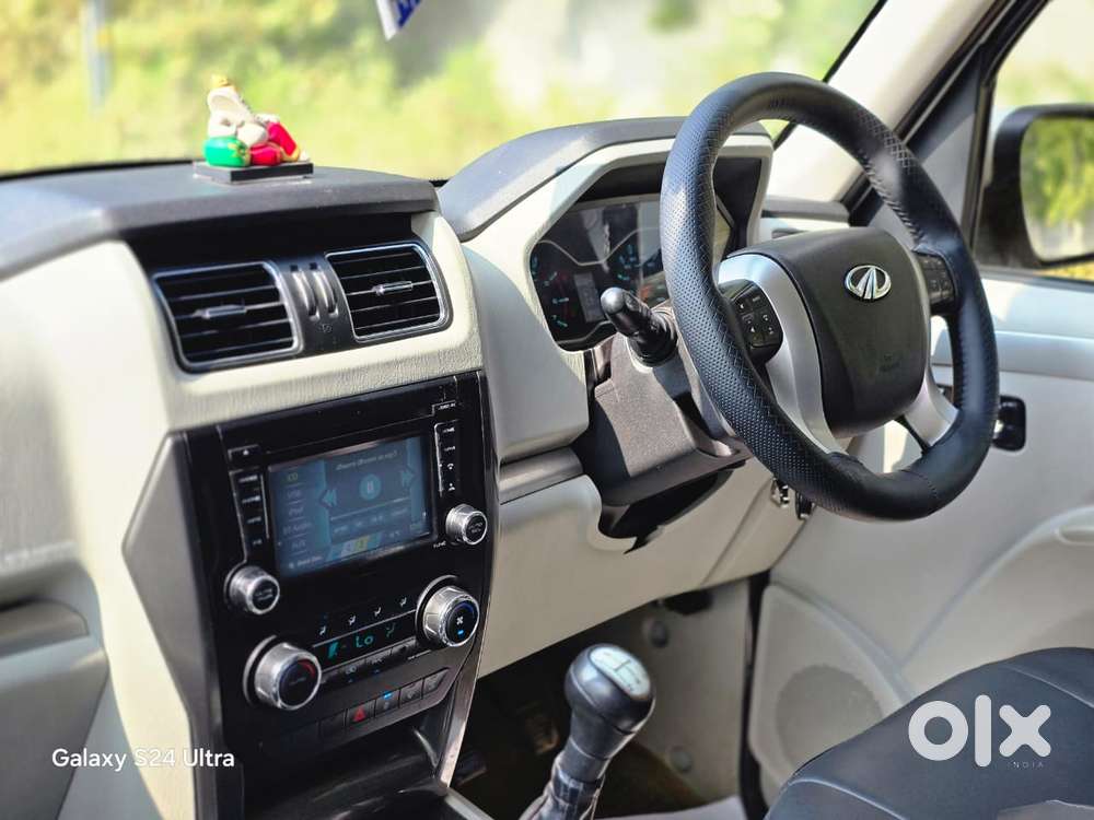 Mahindra Scorpio S10 8 Seater, 2015, Diesel