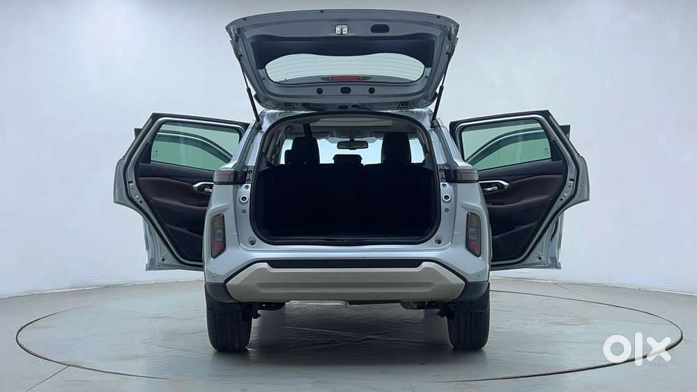 Maruti Suzuki Grand Vitara 1.5 Alpha Smart Hybrid At, 2023, Petrol