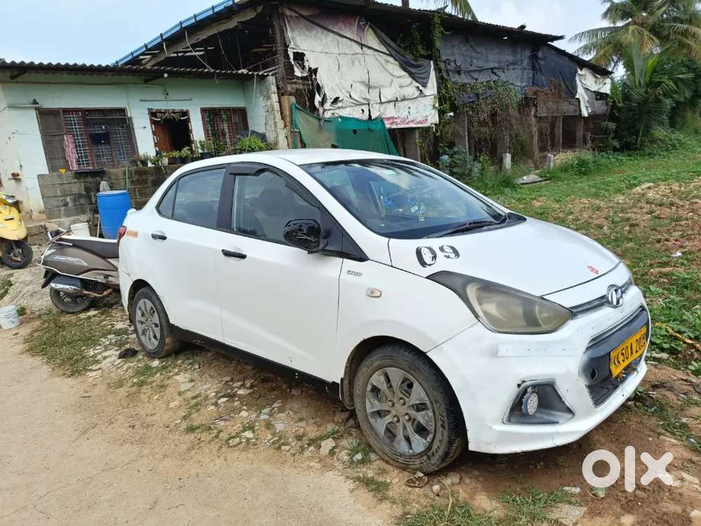 Hyundai Xcent 2015 Diesel Well Maintained