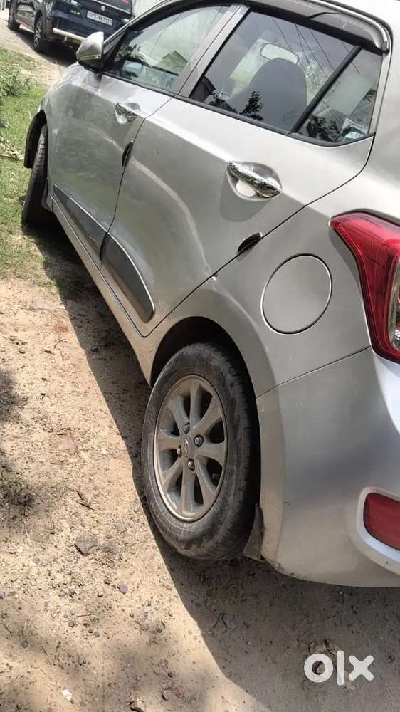 Car Bahut Acchi Hai Aur Esme Koi Kaam Karne Ki Jarurat Nahi Hai Best
