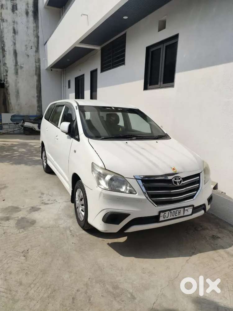 Toyota Innova Gx 2016 Km Driven