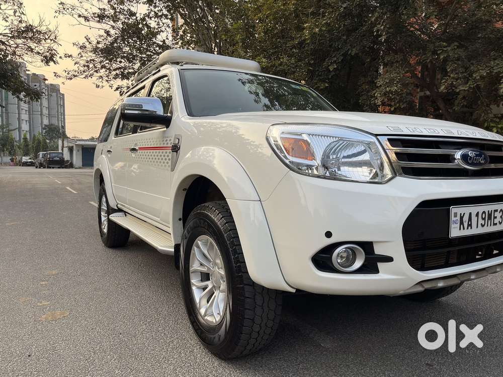 Ford Endeavour 3.2 Titanium At 4x4, 2014, Diesel