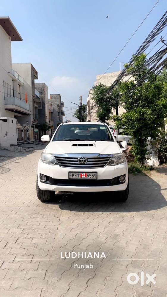 Toyota Fortuner 2012