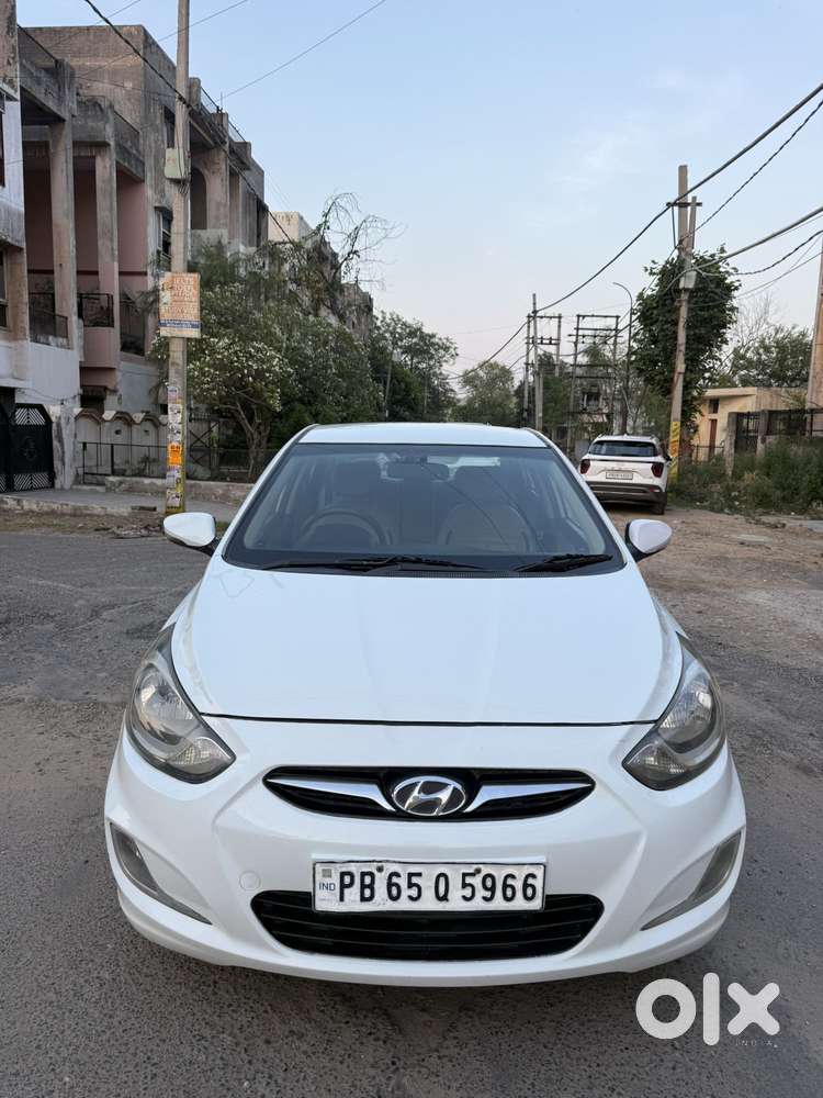 Hyundai Verna 1.6 Sx Crdi, 2012, Diesel