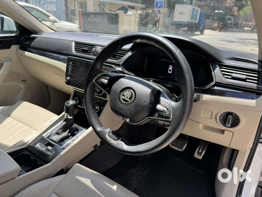 Skoda Superb 2.0 L&k Tsi At, 2021, Petrol