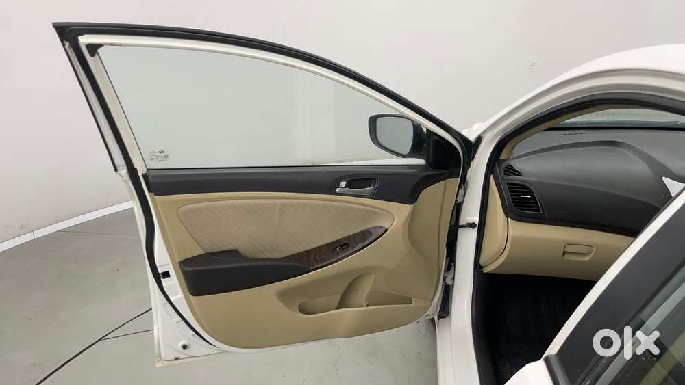 Hyundai Verna 1.6 Sx Vtvt, 2016, Petrol