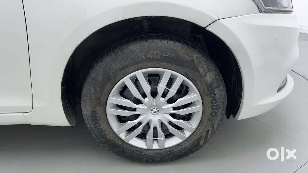 Maruti Suzuki Swift Dzire 1.3 Vxi, 2015, Petrol
