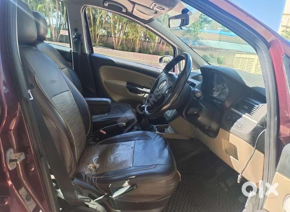 Fiat Linea 2007-2013 Emotion Pack (diesel), 2011, Diesel