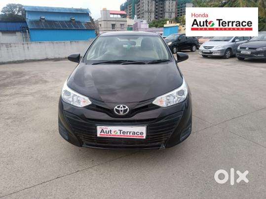 Toyota Yaris J Cvt, 2018, Petrol