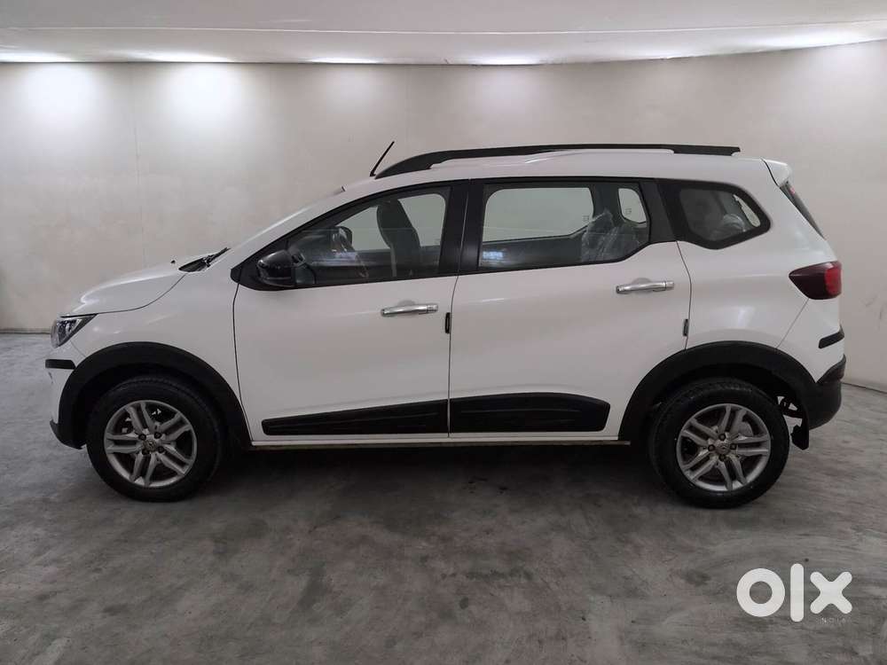 Renault Triber Rxz Easy-r Amt, 2022, Petrol
