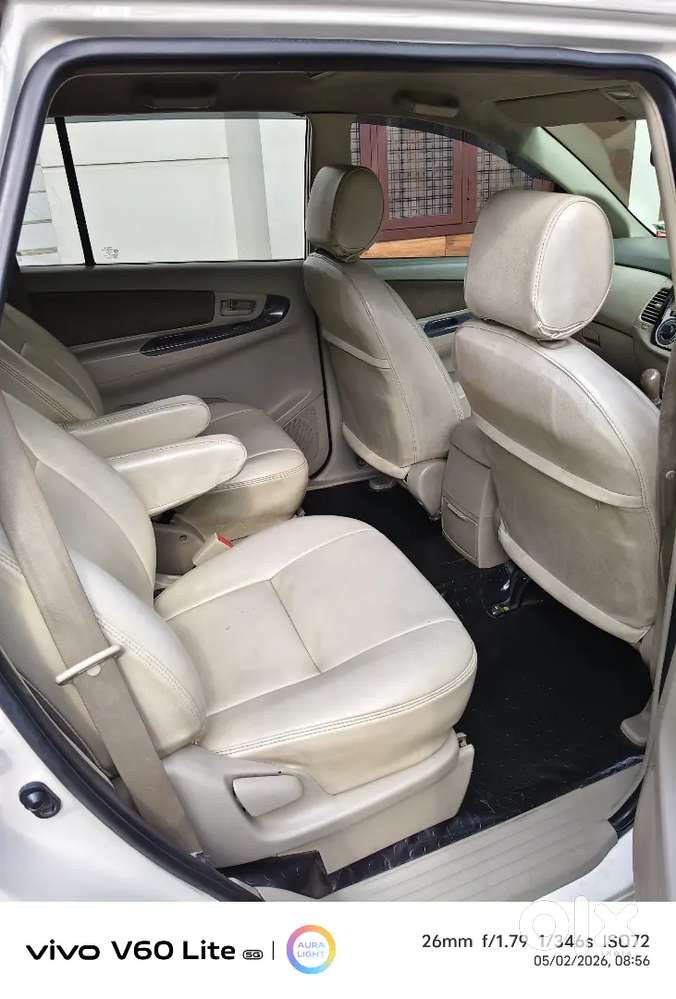 Toyota Innova 2014