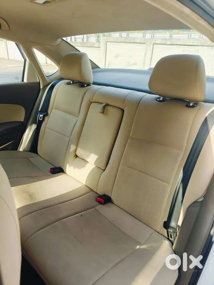 Skoda Rapid 2013 Automatic Single Owner Petrol