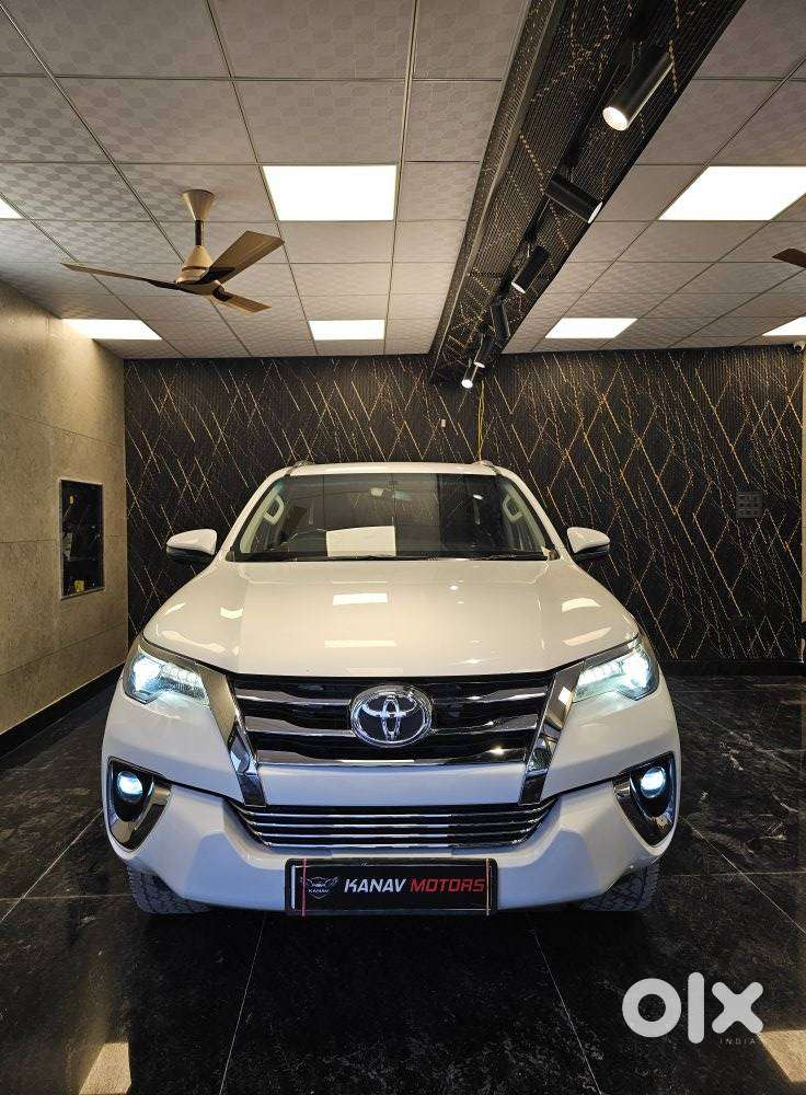 Toyota Fortuner 4x2 At 2.8 Diesel, 2018, Diesel