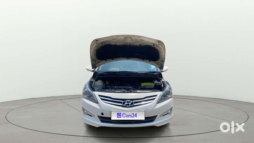 Hyundai Verna 1.6 Vtvt Sx, 2016, Petrol