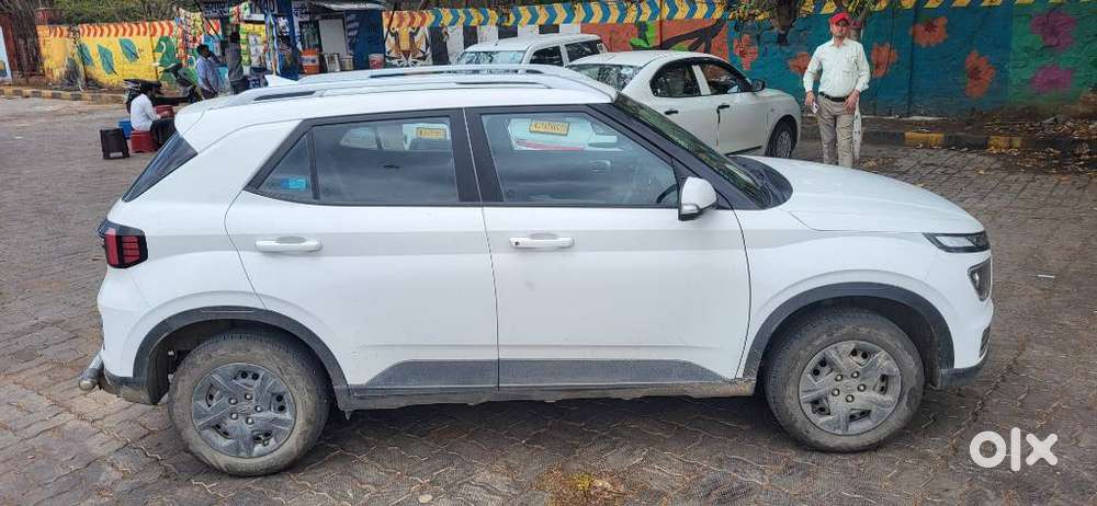 Hyundai Venue S (o) 1.2 Petrol Knight Edition, 2025, Petrol