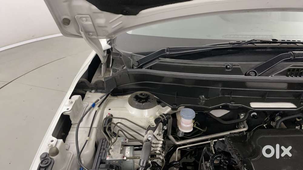 Maruti Suzuki Brezza Vxi At, 2023, Petrol