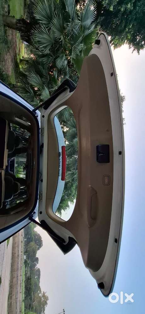 Kia Carnival Premium, 2020, Diesel