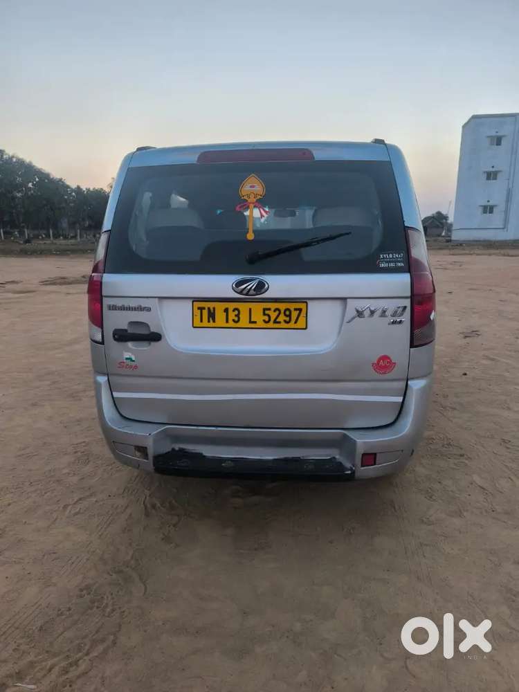 Mahindra Xylo 2018