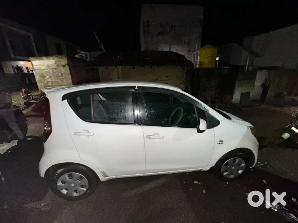 Maruti Suzuki Dzire 2011