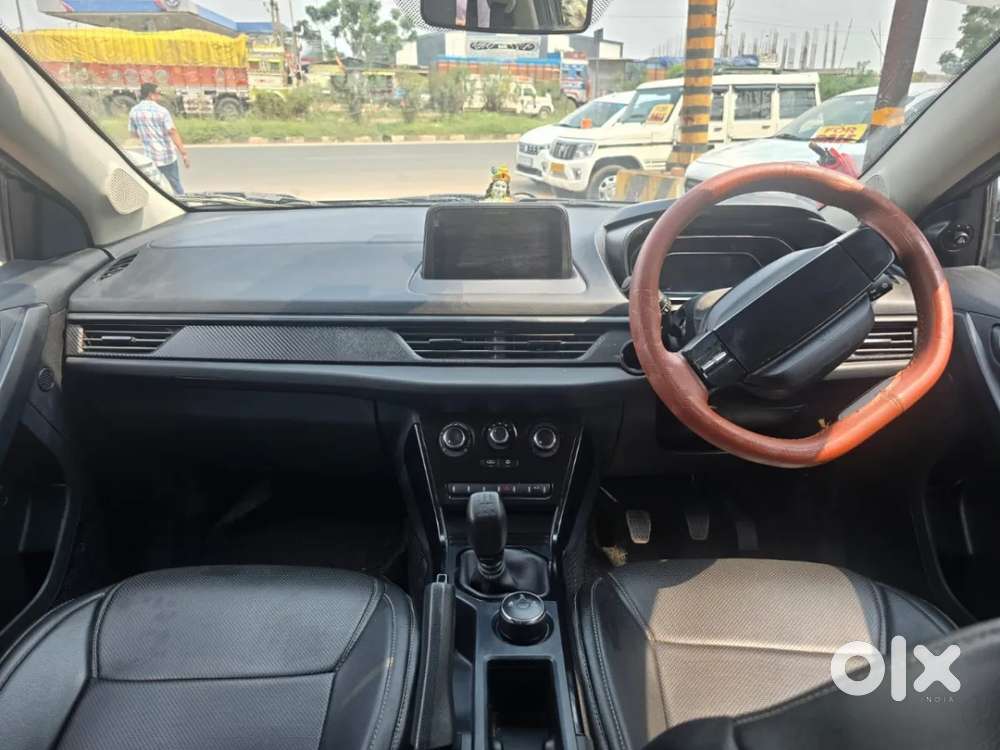 Tata Nexon, 2024, Petrol