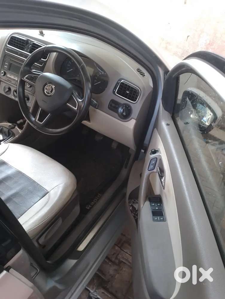 Skoda Rapid 2014 Diesel 97000 Km Driven