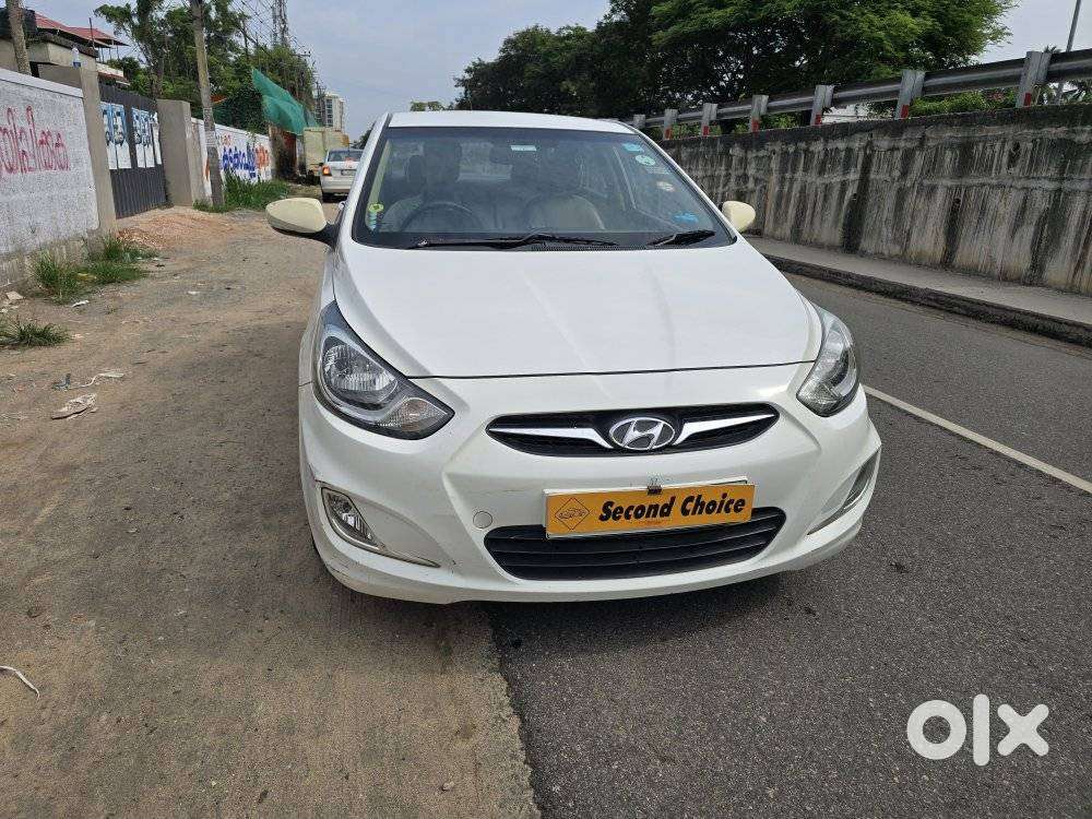 Hyundai Verna Fluidic 1.6 Vtvt Sx, 2014, Petrol