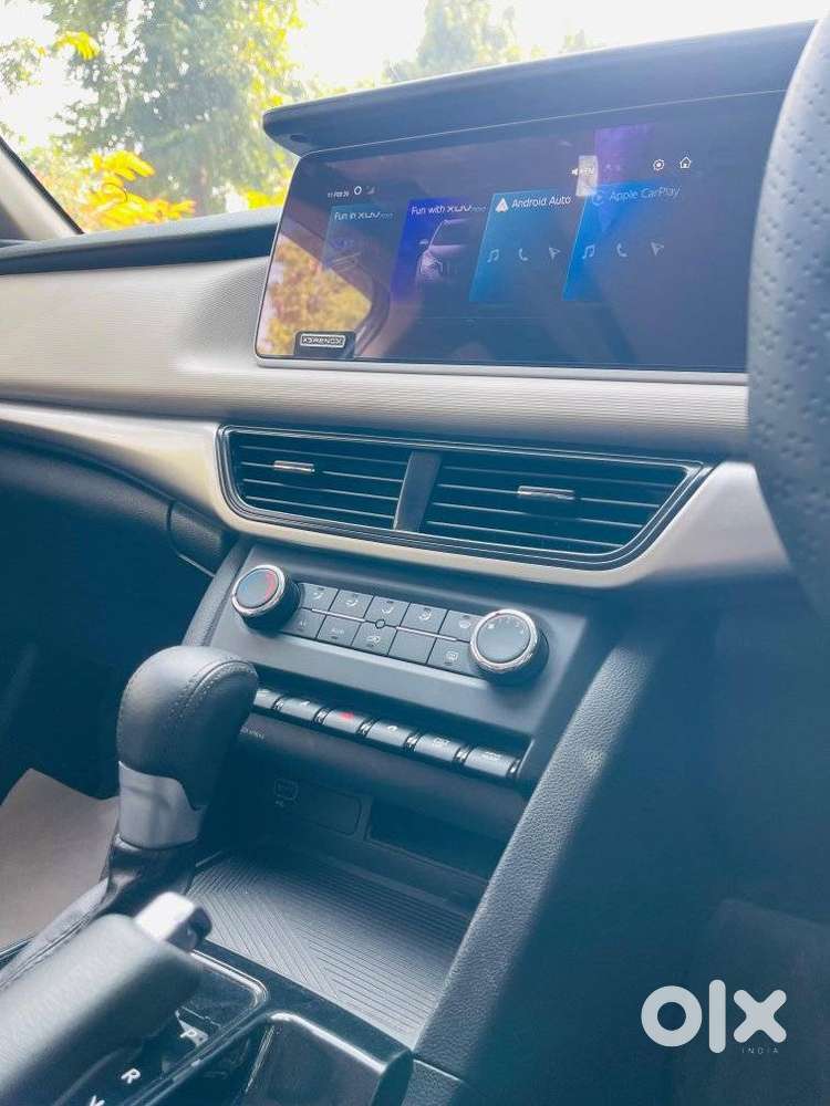 Mahindra Xuv700 2.2 Ax 5 Diesel At Str, 2024, Diesel