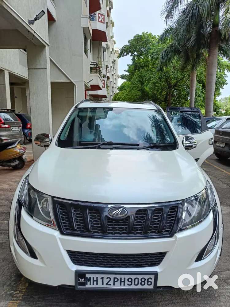Mahindra Xuv500 W10 2017