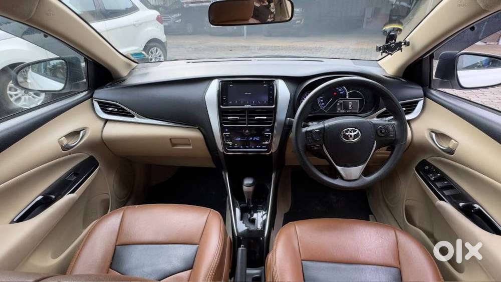 Toyota Yaris G Cvt, 2018, Petrol