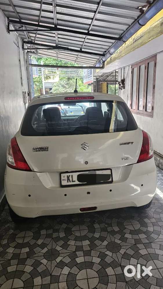 Swift Vxi Petrol,2015