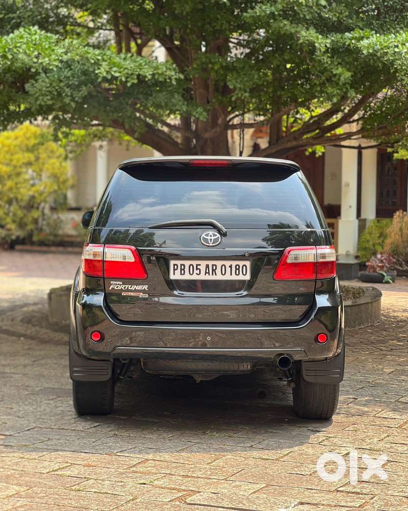 Toyota Fortuner 3.0 4x2 Mt, 2009, Diesel